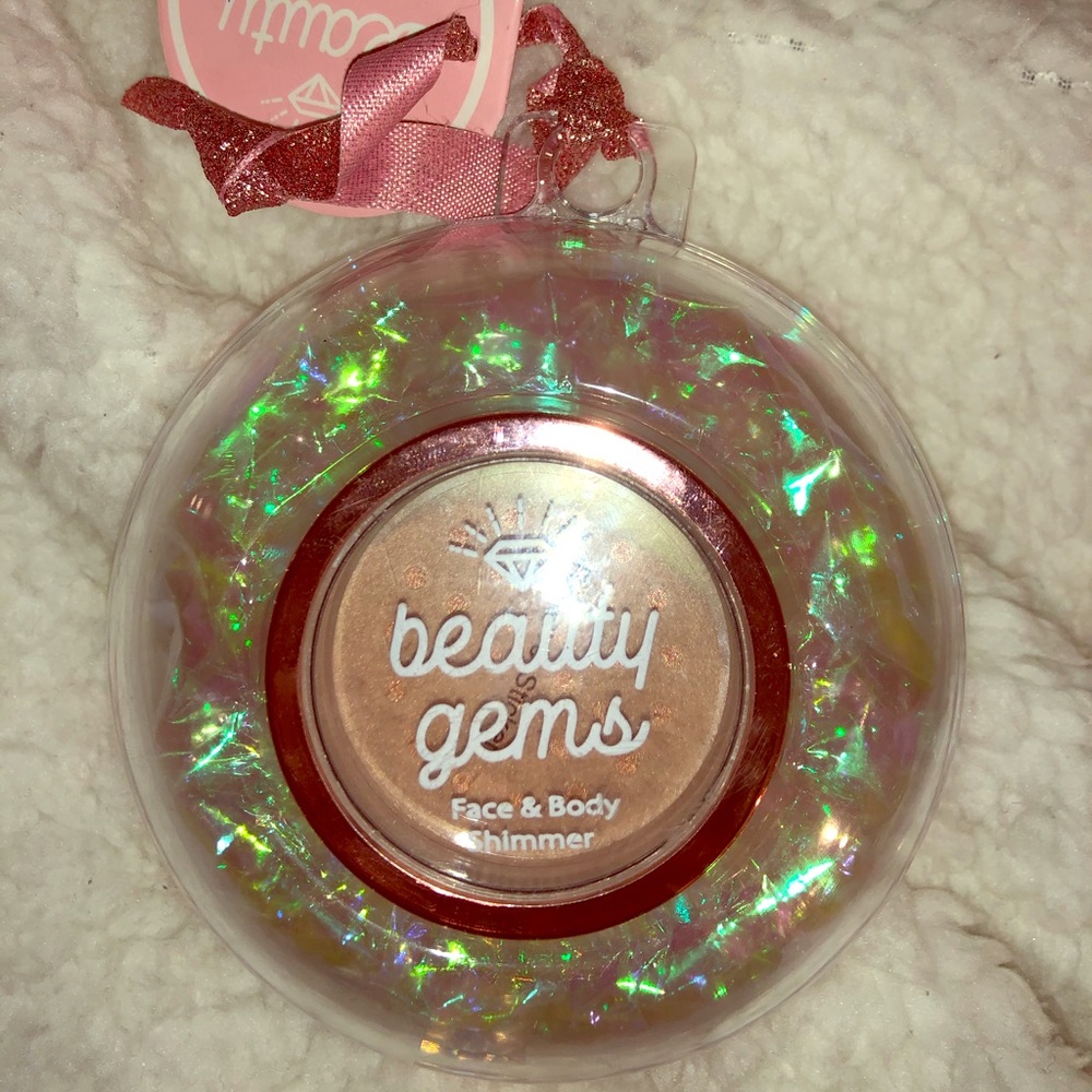 Face and body shimmer